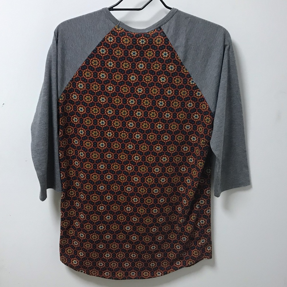 Colorfully Printed LuLaRoe Shirt! - Picture 3 of 6